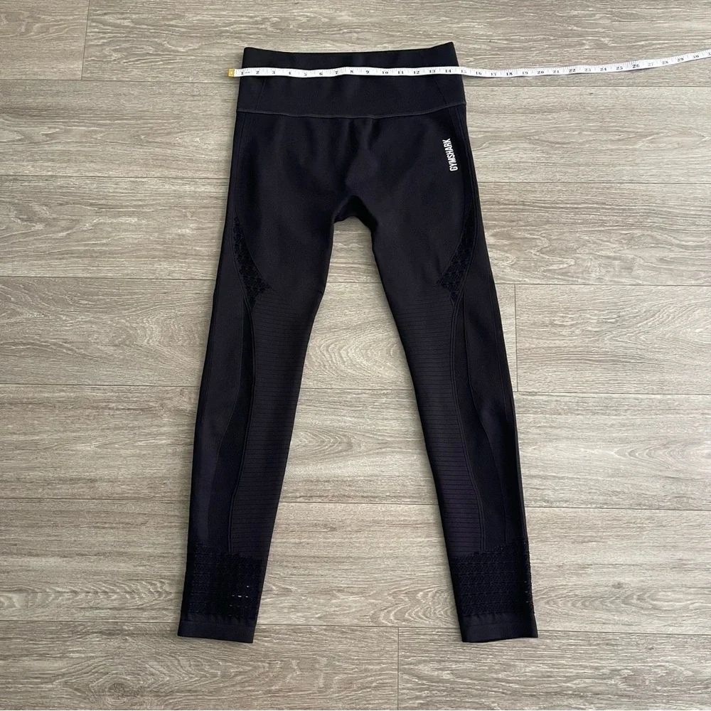 Gymshark black energy seamless leggings - large - Picture 4 of 8